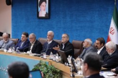 تفویض اختیار به استانداران را باید با همراهی همه سیستم به پیش ببریم