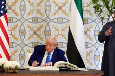 ترامپ تور خلیج فارس را با ۲۰۰ میلیارد دلار معامله با امارات به پایان رساند