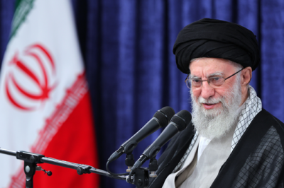 رهبر انقلاب: مذاکره با دولت آمریکا هیچ سودی برای ما ندارد
