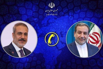 عراقچی: همزمانی درخواست مذاکره و اعزام نیرو نشانه تناقض در رفتار آمریکا است
