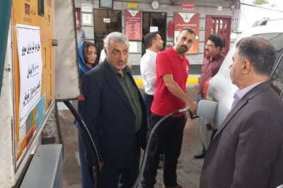 آغاز توزیع بنزین سوپر وارداتی در رشت/ گیلان الگویی از عرضه فراورده های نفتی در دوران جنگ