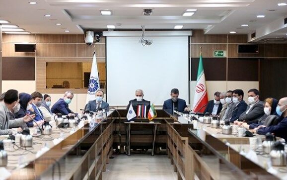 در نشست کمیسیون کشاورزی اتاق مشترک ایران و روسیه مطرح شد  پیشنهاد گمرک برای حل مشکل ۲۵ کامیون ایرانی در مرز اوکراین و روسیه