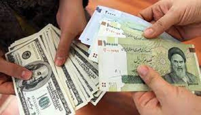 صادرکنندگان ملزم به فروش ارز به قیمت ۲۸ هزارتومان نیستند