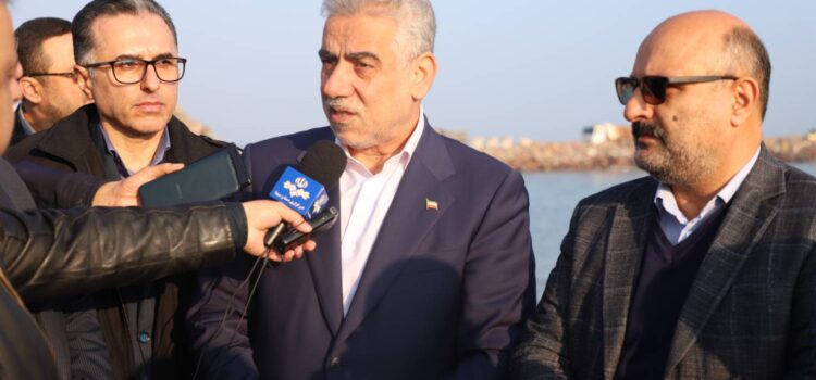 استاندار گیلان در بازدید از بندر تفریحی-گردشگری چمخاله عنوان کرد: اتمام فاز اول پروژه بندر تفریحی-گردشگری چمخاله در تابستان ۱۴۰۲ / تشکیل کارگروه ویژه بخش گردشگری دریایی در استان گیلان